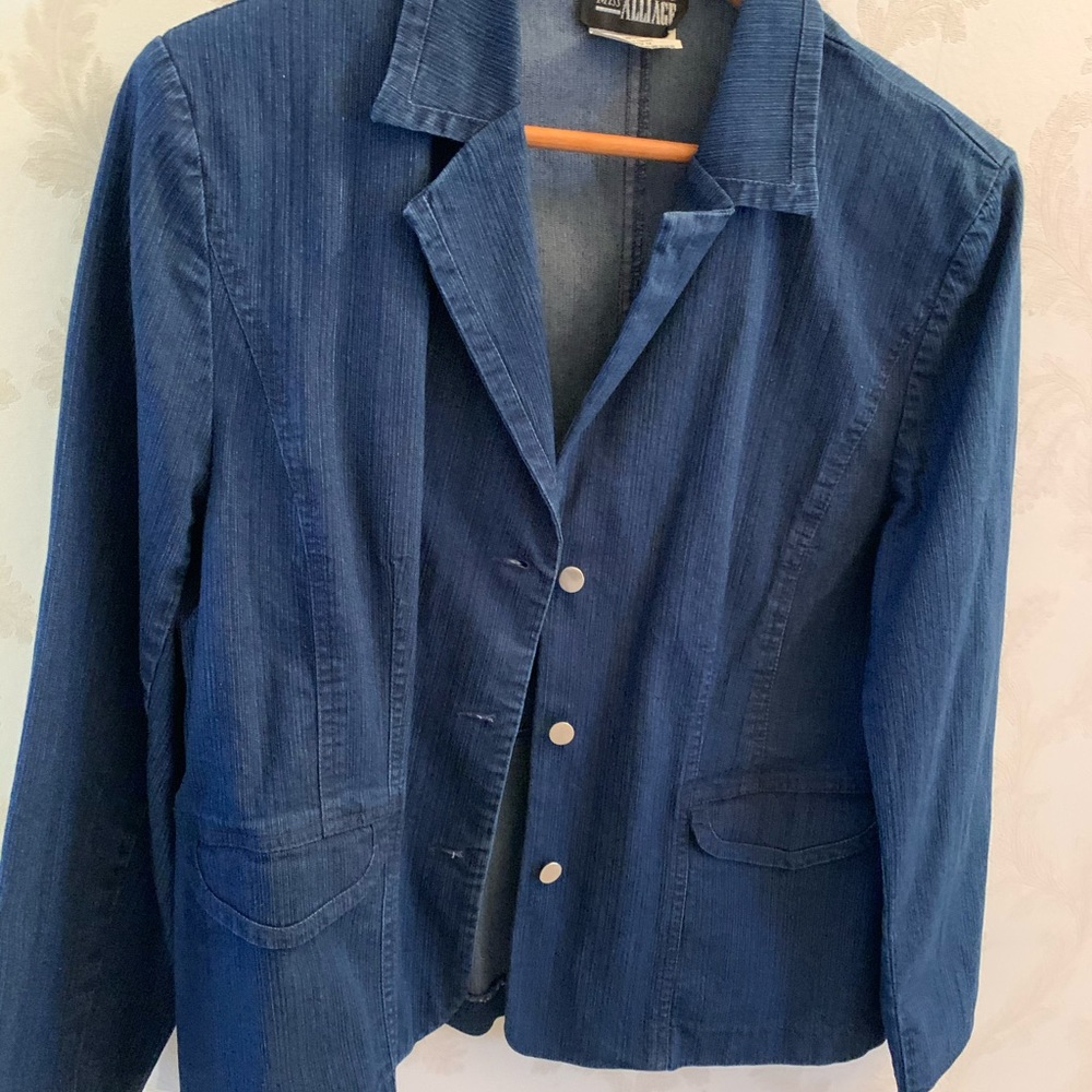 Jean jacket very good condition!